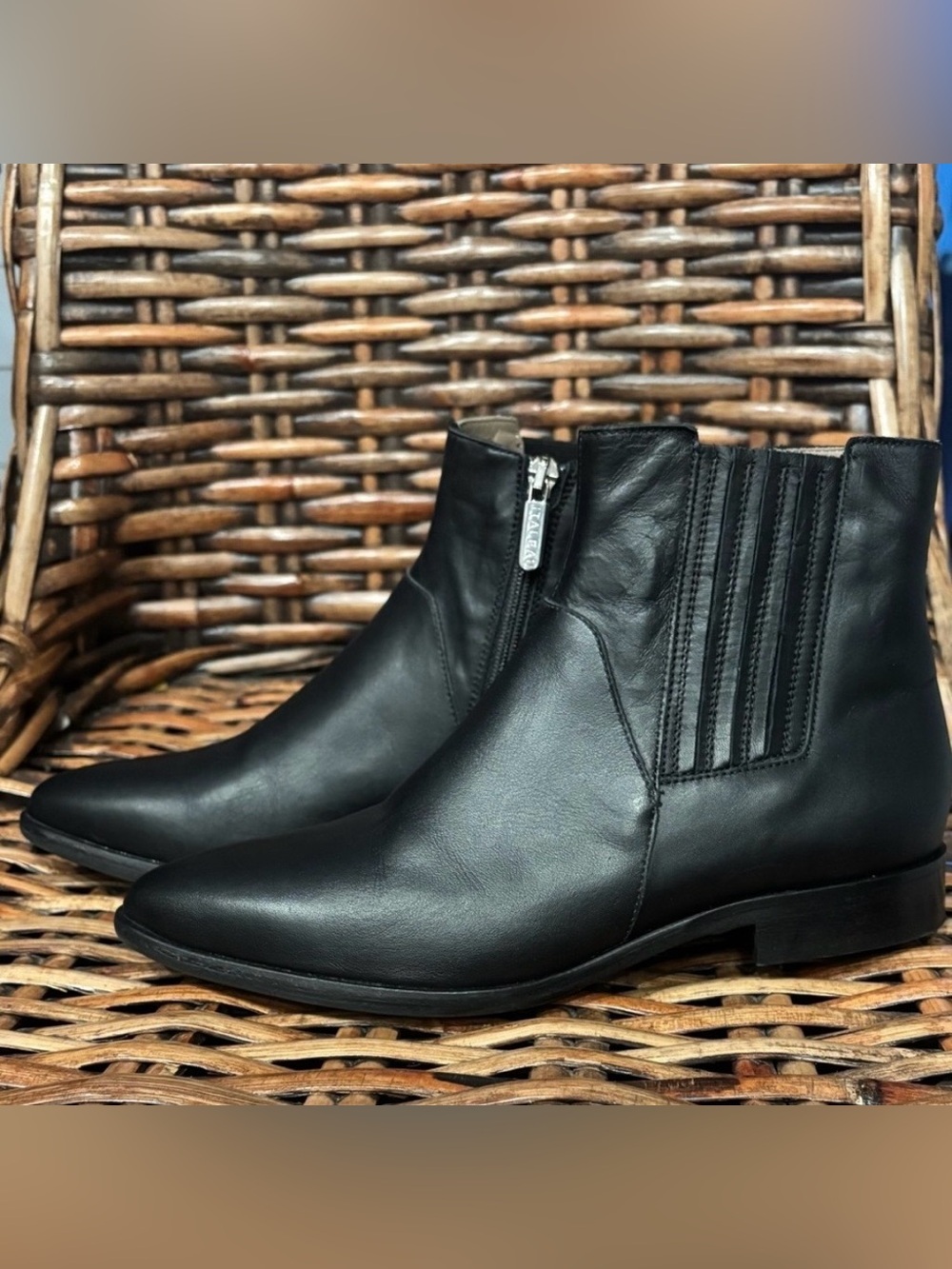 ITALEAU Women's Black Leather Lunella Ankle Booties EU 36.5/6 Made in Italy